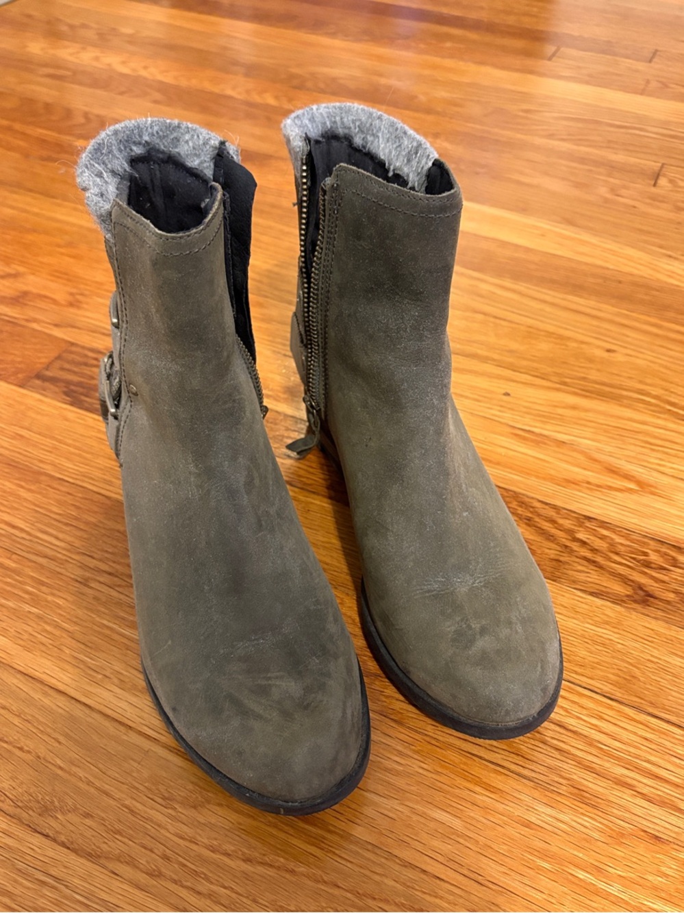 Sorel Olive Green Suede Faux-Fur Lined Ankle Boots